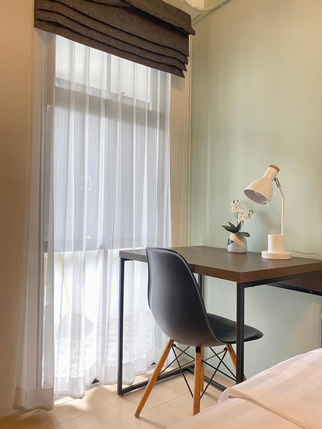 Baan Ploy In (Adults Only) Hostel เชียงใหม่ ภายนอก รูปภาพ
